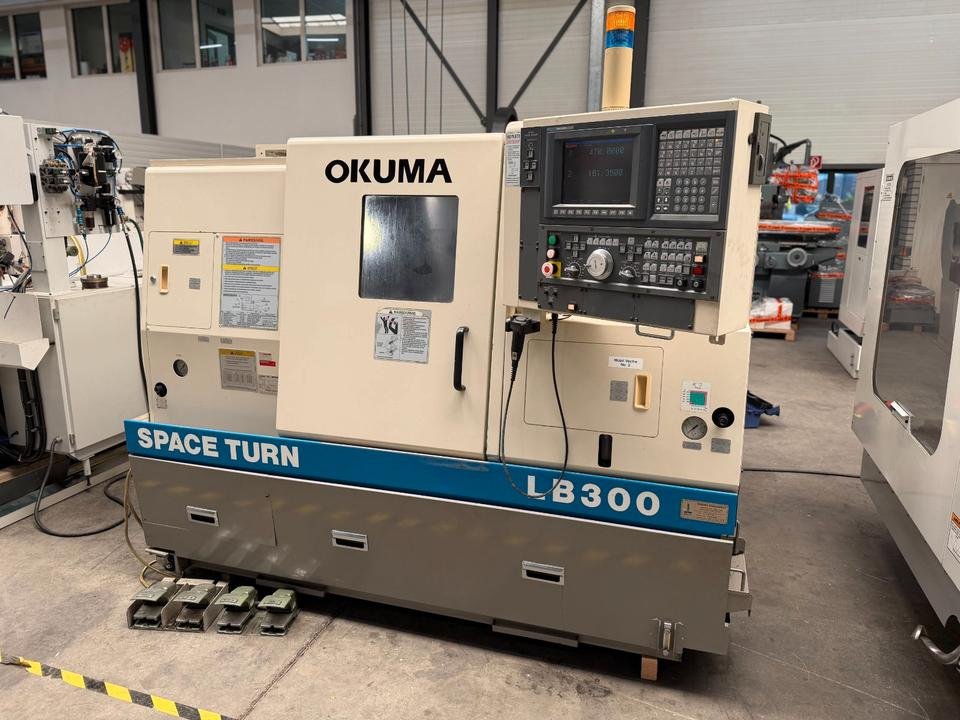 CNC-Drehmaschine Okuma LB300