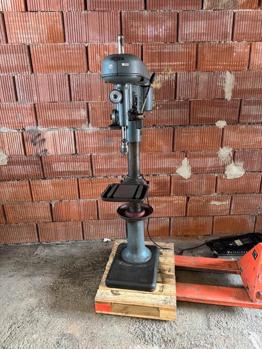 Säulenbohrmaschine Ständerbohrmaschine Flott TB 15 Industrie