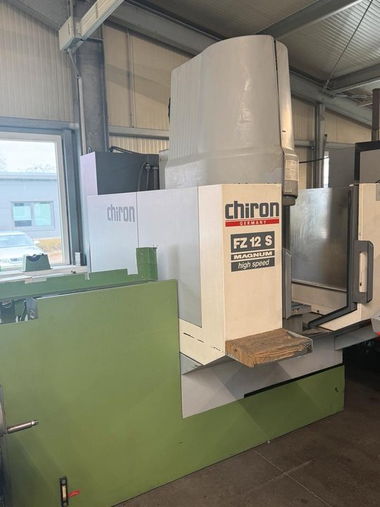 Bearbeitungszentrum Chiron FZ 12 S High Speed Magnum