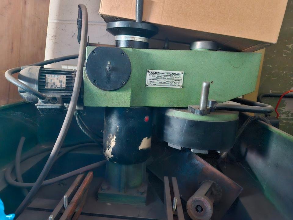 Zylinderkopf Schleifmaschine Comec KRVA330 Flachschleifmaschine