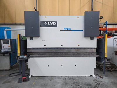 Abkantpresse hydraulisch LVD PPEB-7 110T- 3050mm CNC