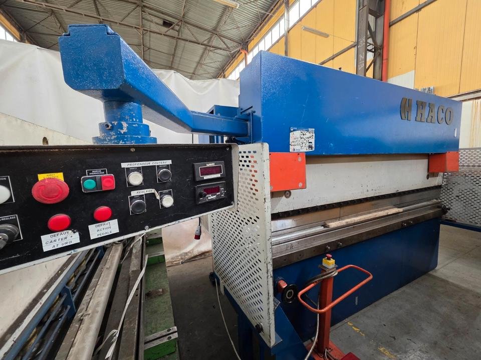 Abkantpresse hydraulisch HACO 100 t - 3100mm