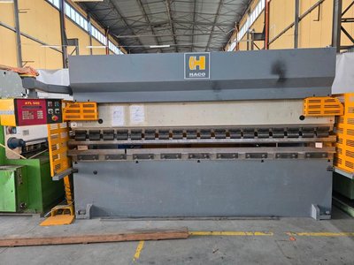 Abkantpresse hydraulisch HACO PPM 135t - 3600