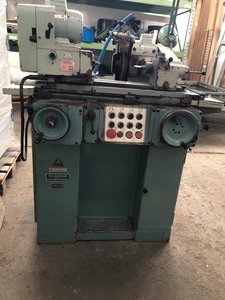 TOS BUA-16 Rundschleifmaschine