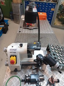 Stichel-/ Werkzeugschleifmaschine GH 20 T inkl. Lampe und Zubehör