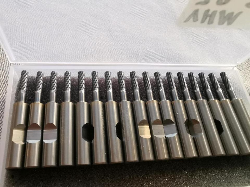 17 Stück VHM-Schaftfräser kurz Z=8 3mm Hartmetall Fräser