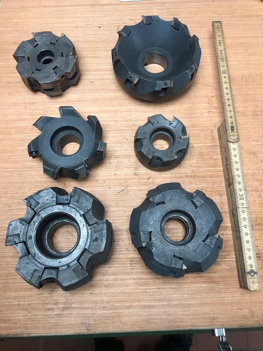 Konvolut Messerköpfe mit Wendeschneidplatten Fräsmaschine