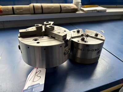 SMW AUTOBLOK Posten Dreibackenfutter