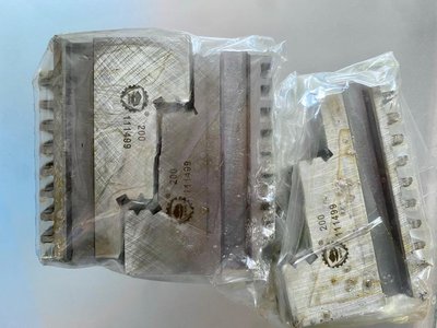 Bison Dreibackenfutter 200mm Backen Set NEU OVP