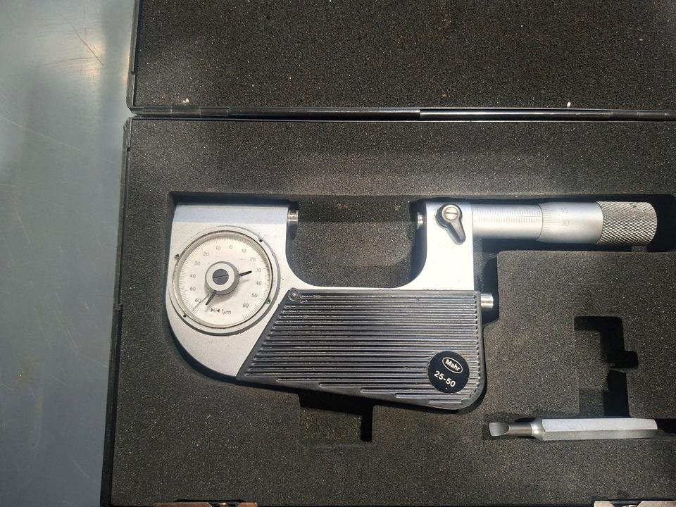 Mahr Feinzeiger Bügelmessschraube 25-50