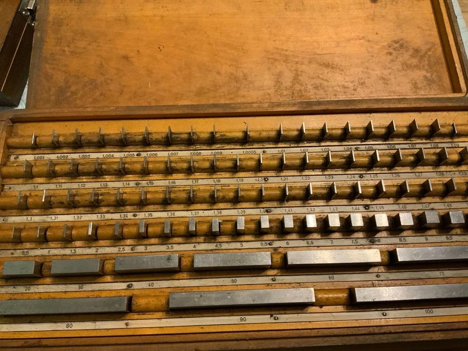 Komplett Satz Endmaße Carl Zeiss Jena 1,001-100 mm in Holzbox