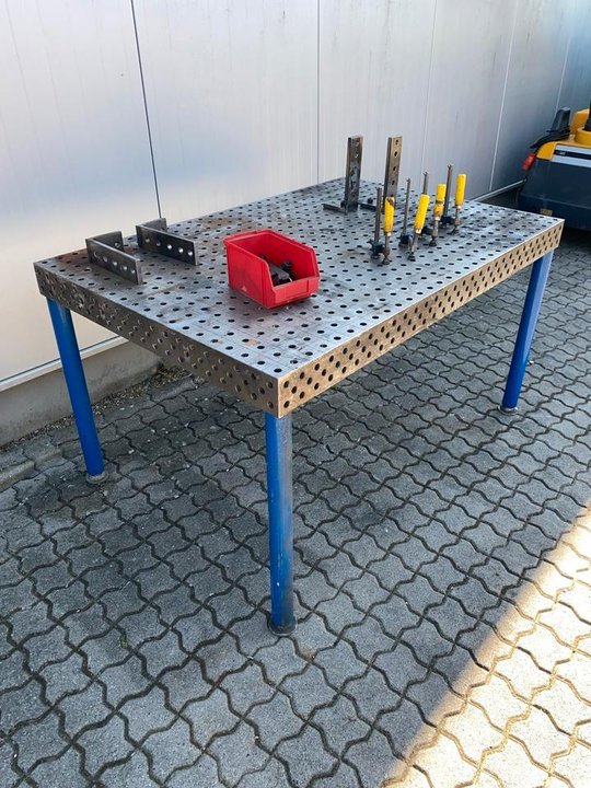 Schweißlochtisch, Schweißtisch, Schweißen, Schlosserei, Metallbau