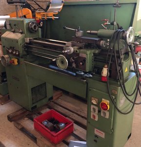 Konventionelle Drehbank Drehmaschine Weiler mit Digitalanzeige