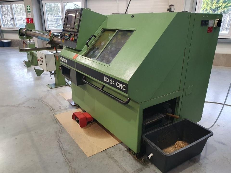 WEILER UD 24 + IRCO Lader - Bosch CNC Drehmaschine direkt ab Werk
