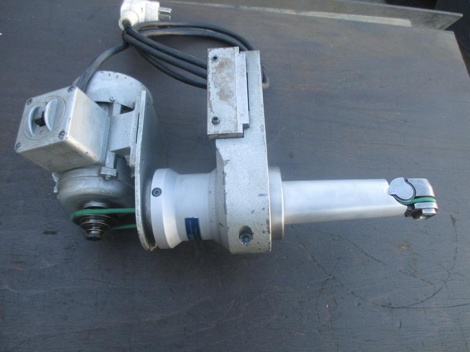 TRAUB Universal Eckenfräskopf - wie DECKEL - Fräsmaschine