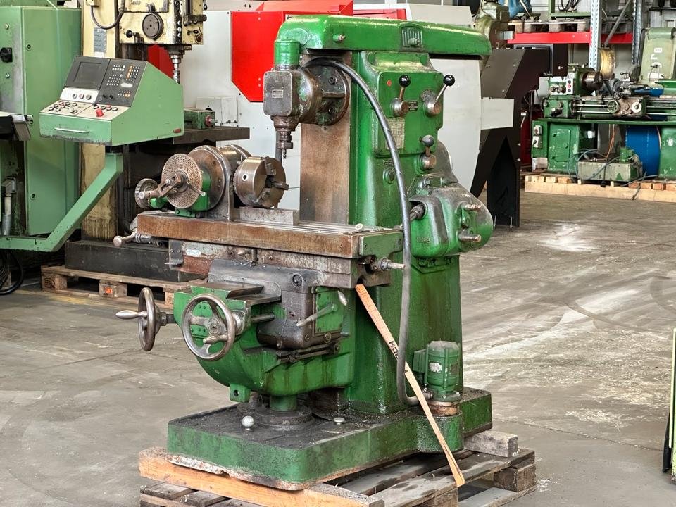 Universalfräsmaschine WMW FE1P mit umfangreichem Zubehör