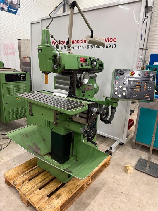 Mikron WF2 SA mit TNC114 Universalfräsmaschine