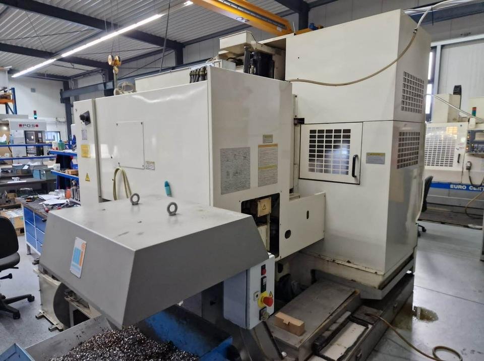 OKUMA MX55 CNC Bearbeitungszentrum Fräsmaschine