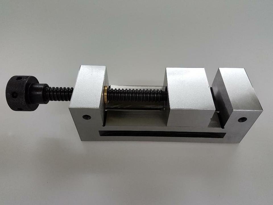 Schraubstock geschliffen für Hobby Fräsen/ Bohrmaschinen